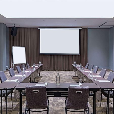Mercure Living Putrajaya Eksteriør bilde A meeting room