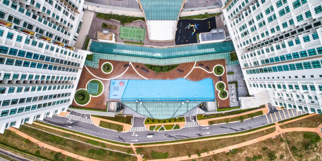 Mercure Living Putrajaya Eksteriør bilde Aerial view of the pool