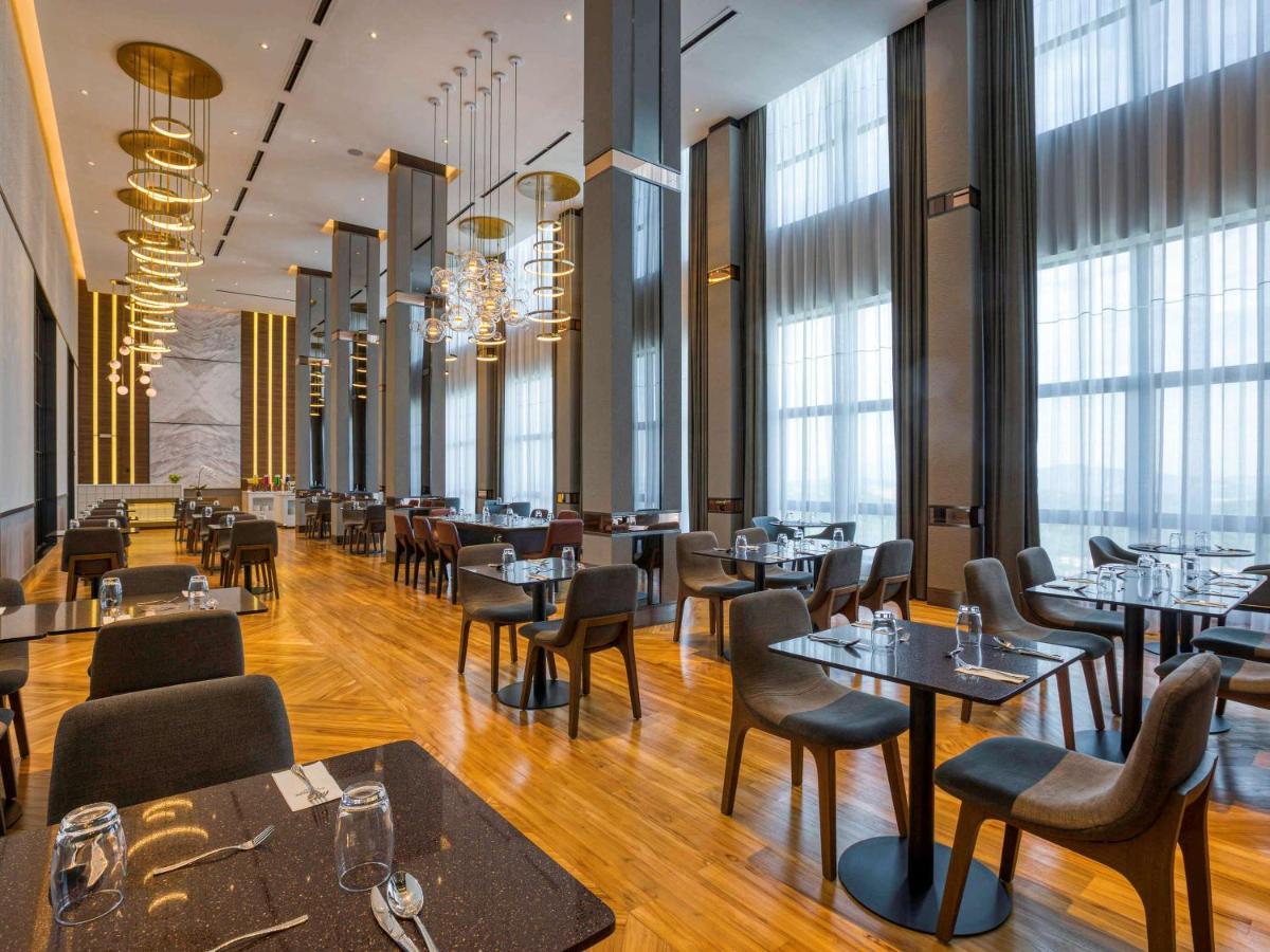 Mercure Living Putrajaya Eksteriør bilde The restaurant
