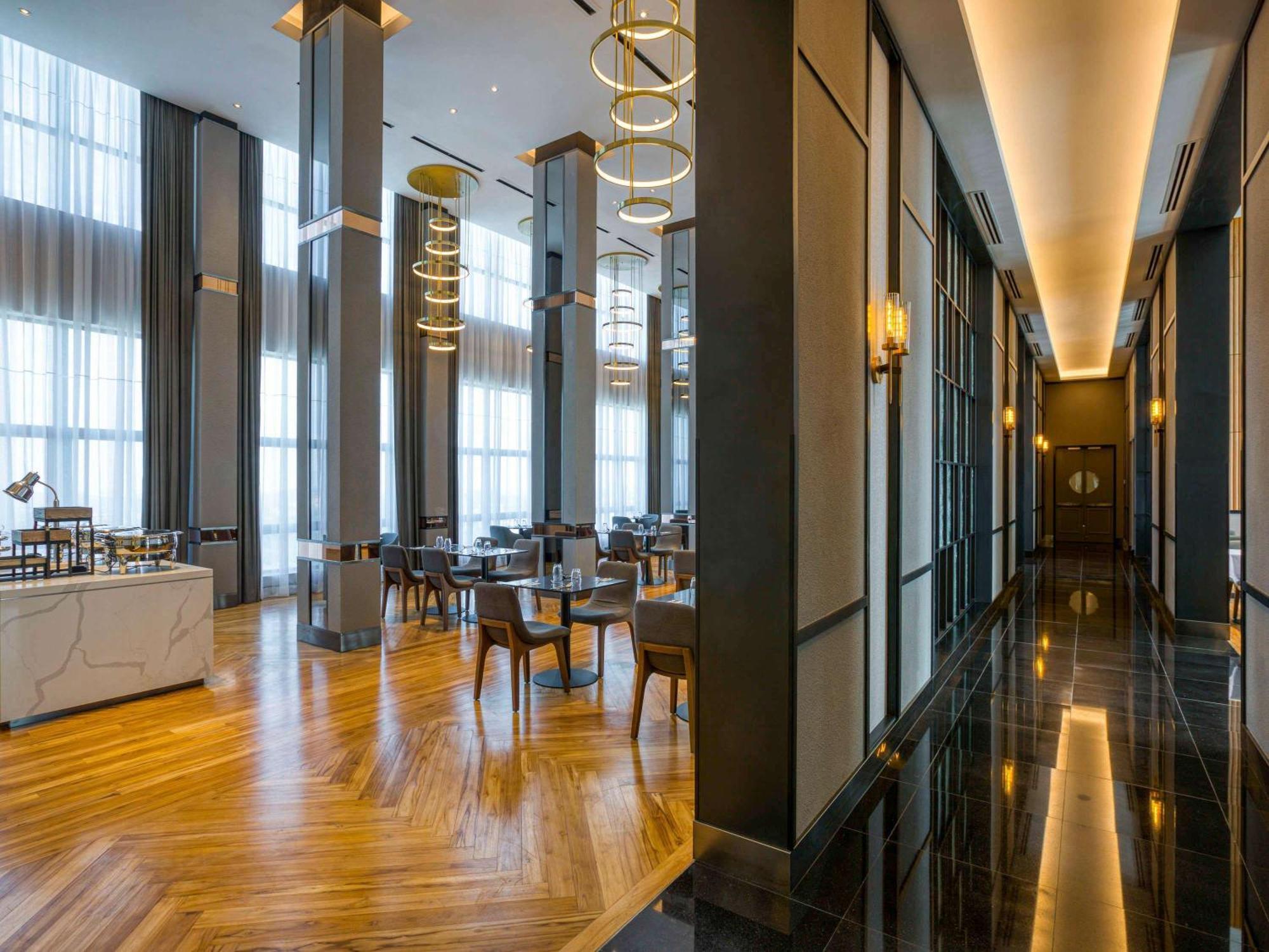 Mercure Living Putrajaya Eksteriør bilde The Lounge at KLIA
