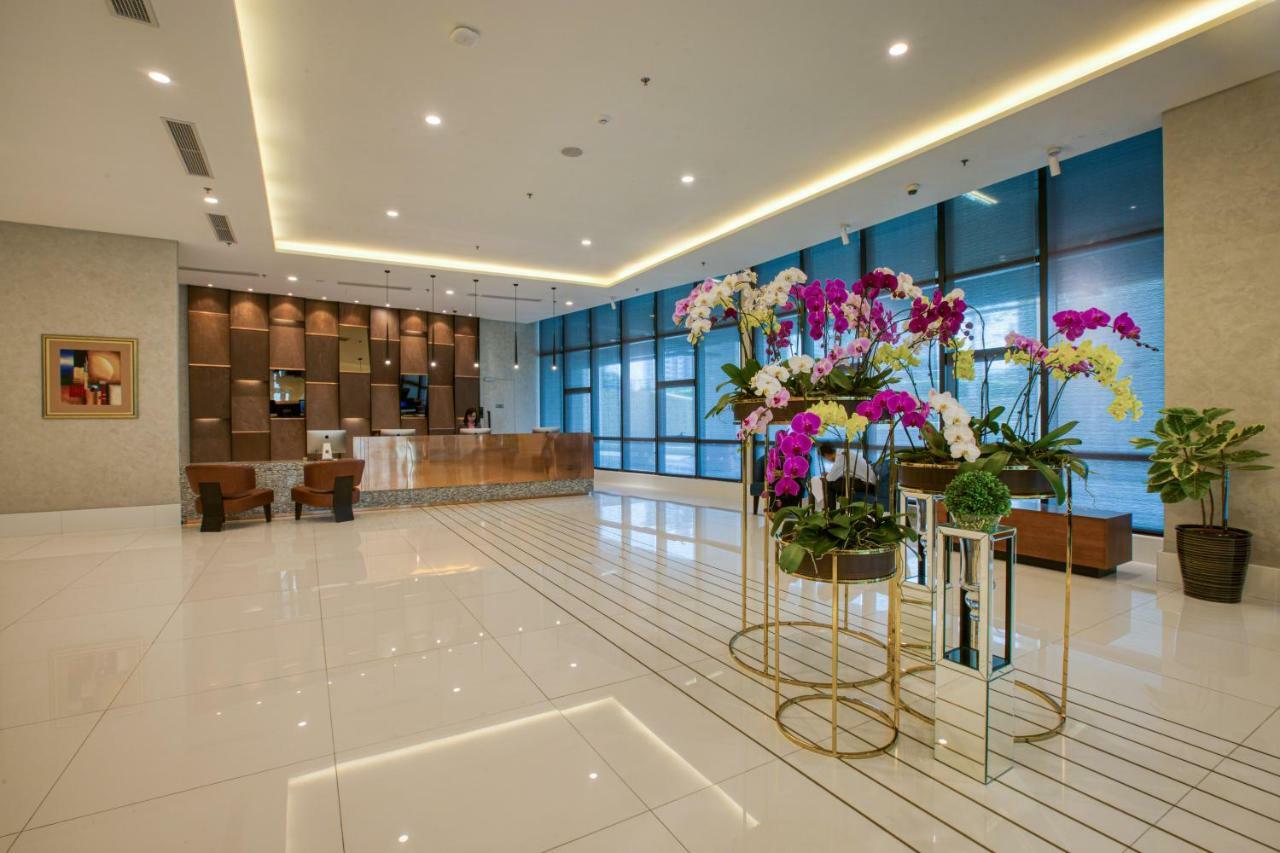 Mercure Living Putrajaya Eksteriør bilde Lobby