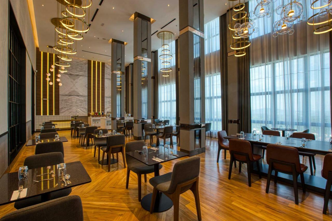 Mercure Living Putrajaya Eksteriør bilde The restaurant