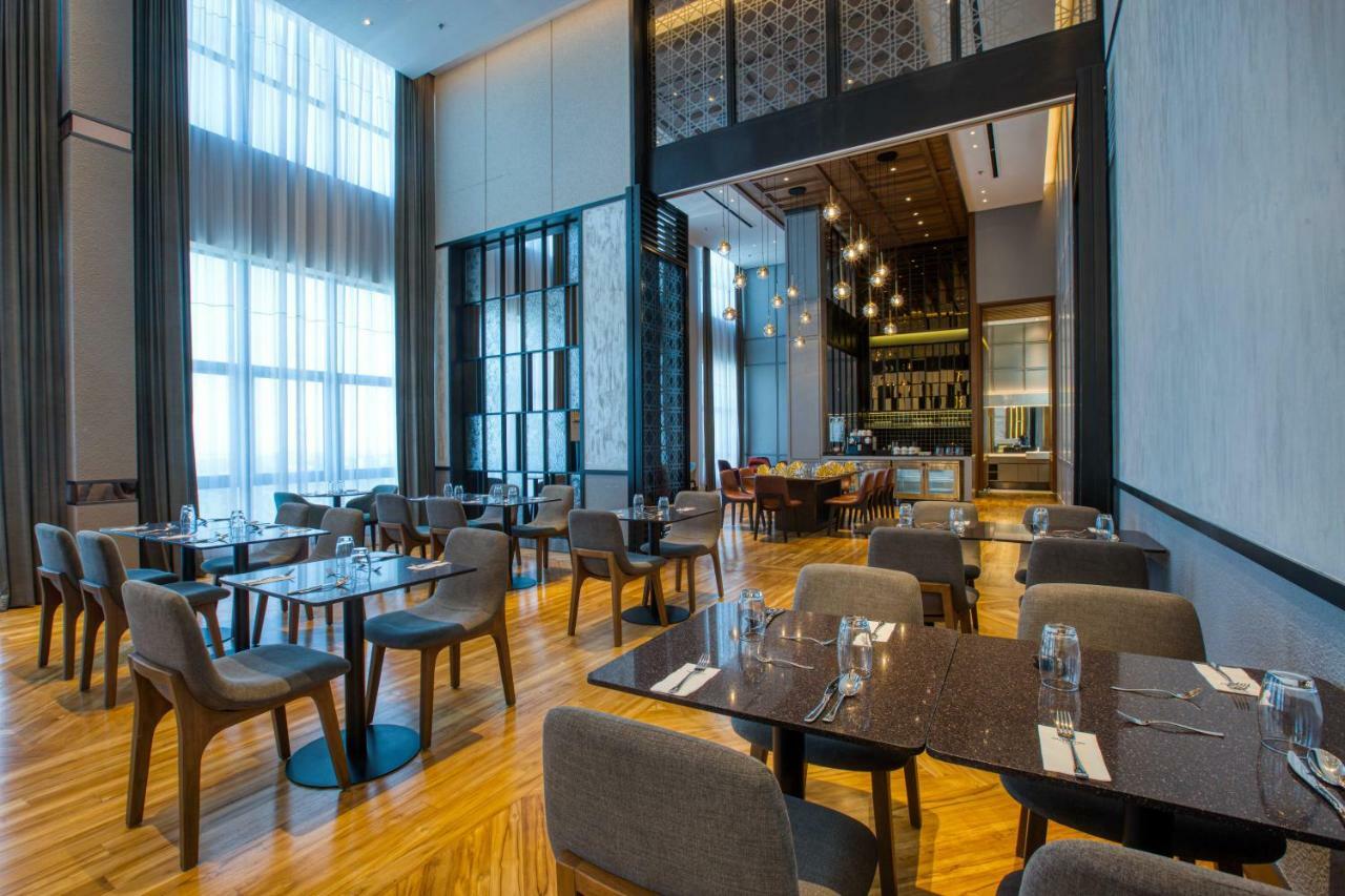 Mercure Living Putrajaya Eksteriør bilde The restaurant